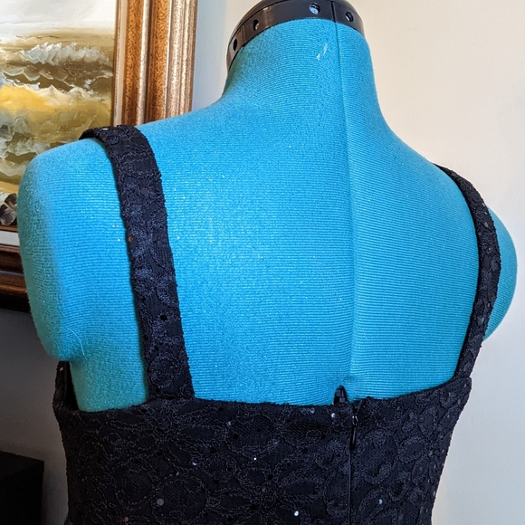 R&M Richards Black Ruffle Cocktail Dress - 8P - Picture 14 of 16